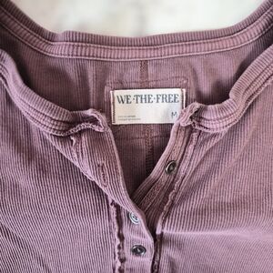 We The Free Mauve Ribbed Henley Size M 95% Cotton